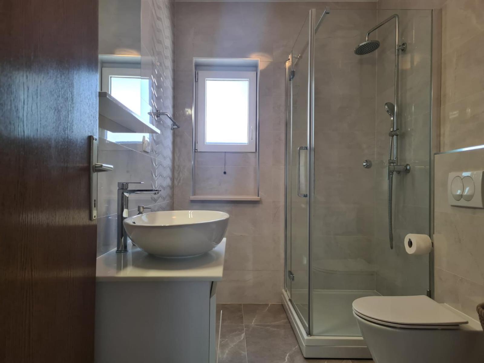 Apartments Jelena Supetar - Four Apartments - A Small House With A Private Yard - Two-Room Apartment With A Sea View - Studio Apartment - Two-Room Apartment With Garden View- Free Parking Ngoại thất bức ảnh