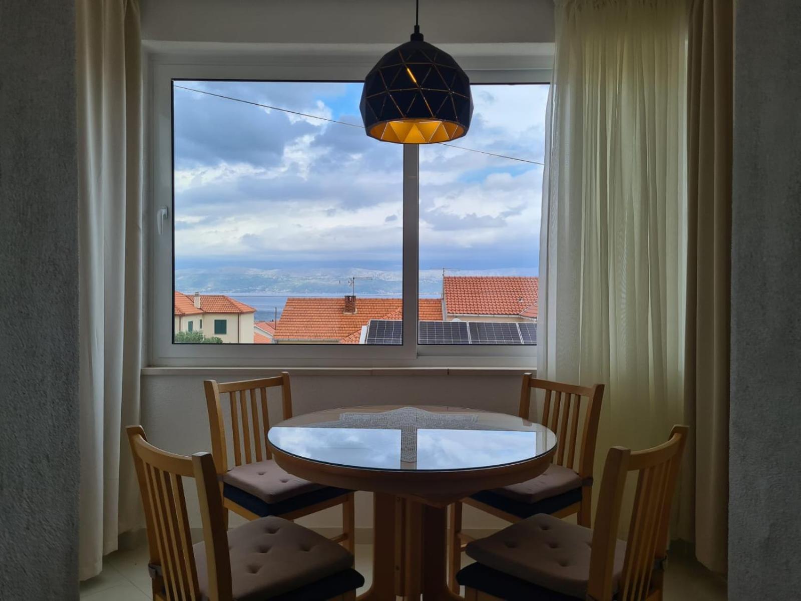 Apartments Jelena Supetar - Four Apartments - A Small House With A Private Yard - Two-Room Apartment With A Sea View - Studio Apartment - Two-Room Apartment With Garden View- Free Parking Ngoại thất bức ảnh